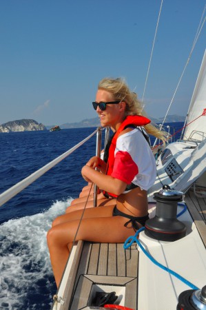 Great sailing in Greece (main sheet, red line, below deck).